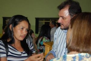 Laudicia, prefeito e secretria de sade