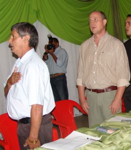 Vice-prefeito Biri e prefeito Baird em evento 